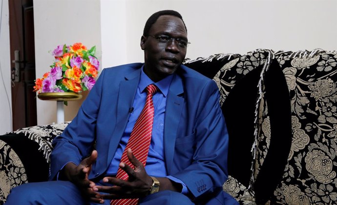  James Gatdet Dak, Exportavoz Del Líder Rebelde Riek Machar.