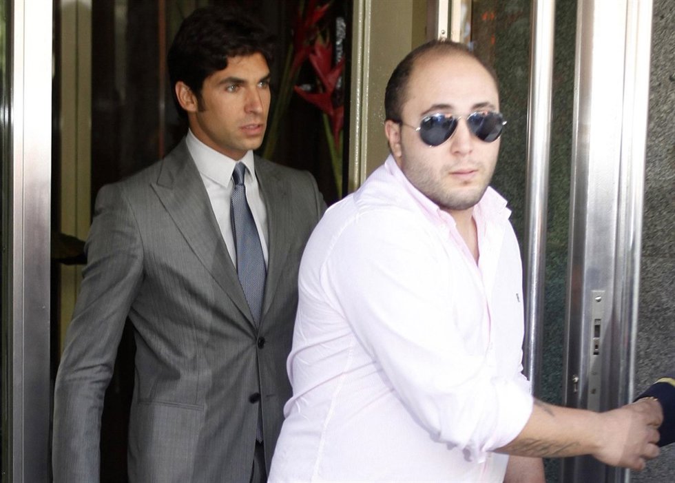 La divertida felicitación de Kiko Rivera a su hermano Cayetano 