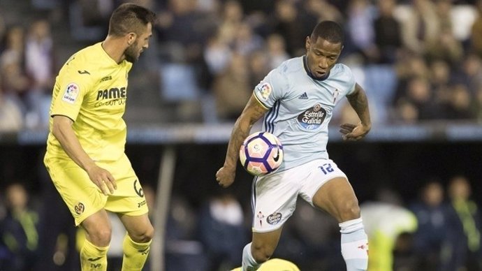 Claudio Beauvue durante el Celta - Villarreal