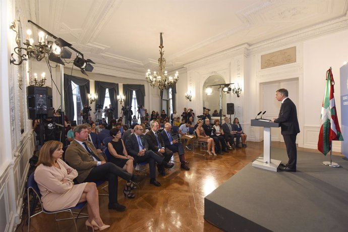 El lehendakari en el Palacio Miramar