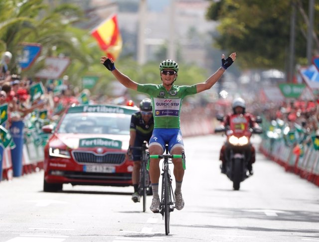 Matteo Trentin vuelve a ganar en La Vuelta