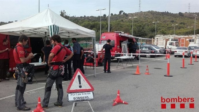 Dispositiu de cerca d'un home de 85 anys a Sant Boi