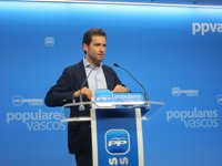 PP ve "muy tranquilo" a Rajoy ante Cataluña porque tiene "todo el margen que le da la Ley"