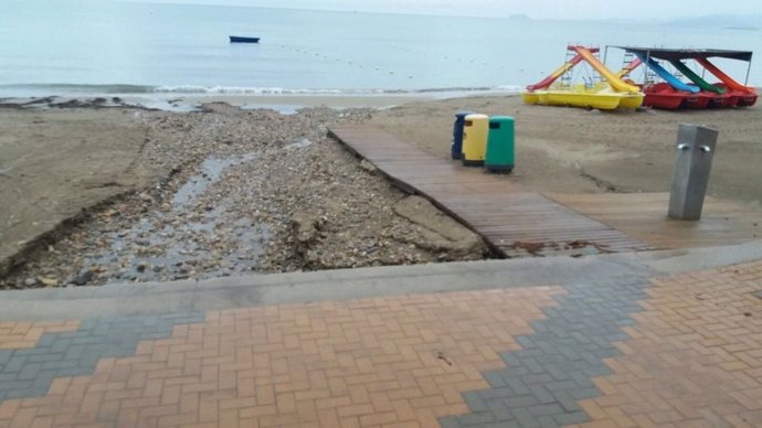 Daños producidos en las playas por las lluvias