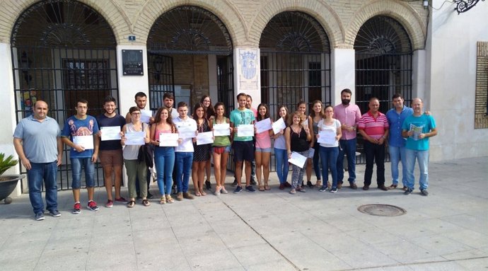El coordinador del IAJ clausura en Castro del Río el campo de trabajo