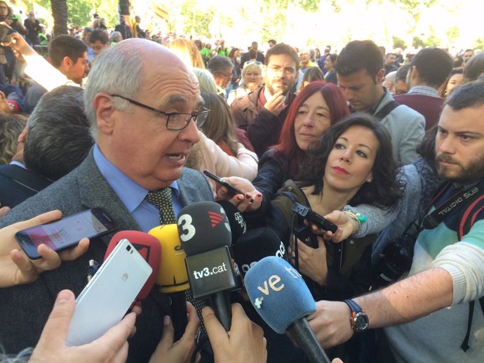 El presidente de SíQueEsPot en el Parlament, Lluís Rabell