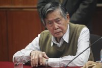 Alberto Fujimori es ingresado en el hospital y permanece en cuidados intensivos