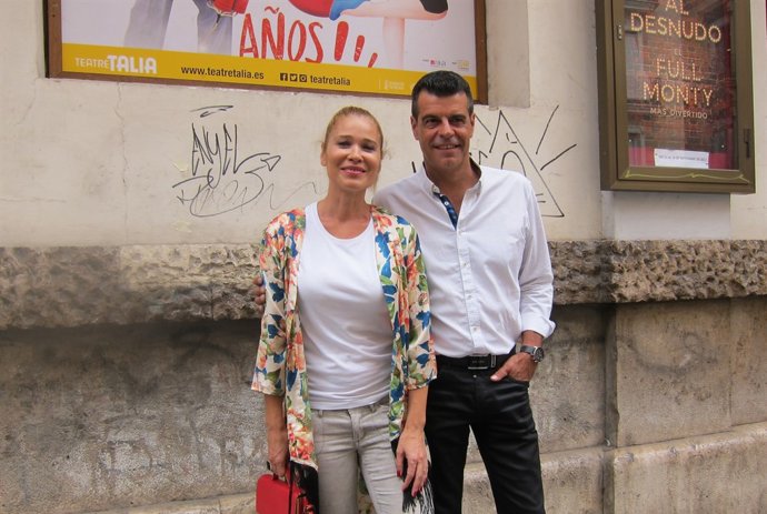 Andoni Ferreño y Carla Hidalgo en la presentación                              