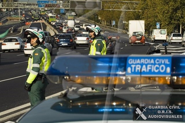 Agentes de la Guardia Civil de Tráfico