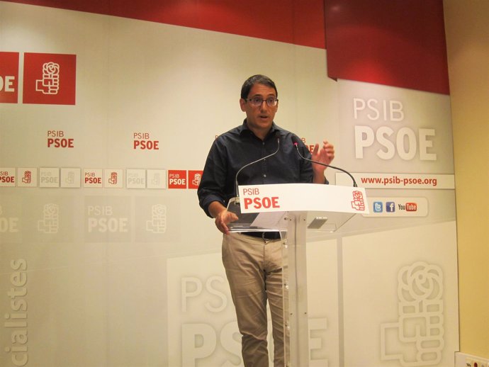 El portavoz del PSIB, Iago Negueruela