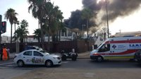 Dos heridos leves en un incendio en las instalaciones de Akuarela Playa