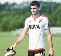 Alario se despide de River pidiendo "disculpas por el lío" de su fichaje por el Bayer Leverkusen