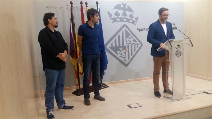 Hila en rueda de prensa