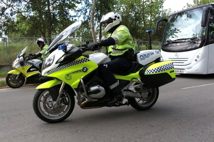 Agentes de Policía Municipal de Madrid de patrullaje