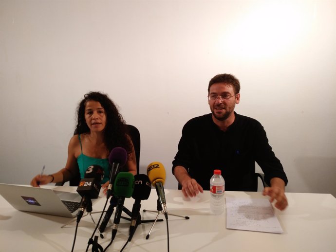 El secretario general de Podem, A.D. Fachin y Ruth Moreta, secr. De organización