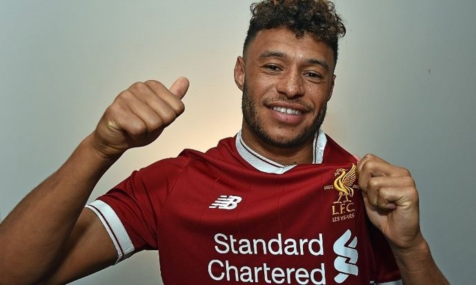 Alex Oxlade-Chamberlain ficha por el Liverpool