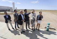 Rioseco (Valladolid) traslada a Carnero la necesidad de ampliar el polígono y de recuperar el entorno del Canal