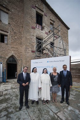 J.Giró i Sor Lucía Caram,en la presentació d'un espai a Manresa