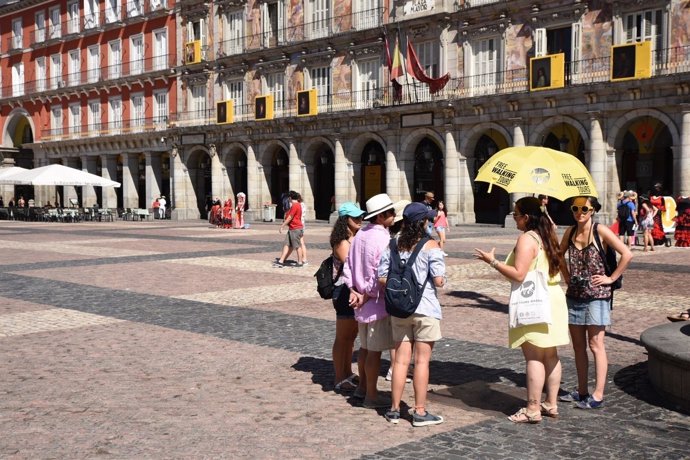 Recursos de turistas en la Plaza Mayor de Madrid