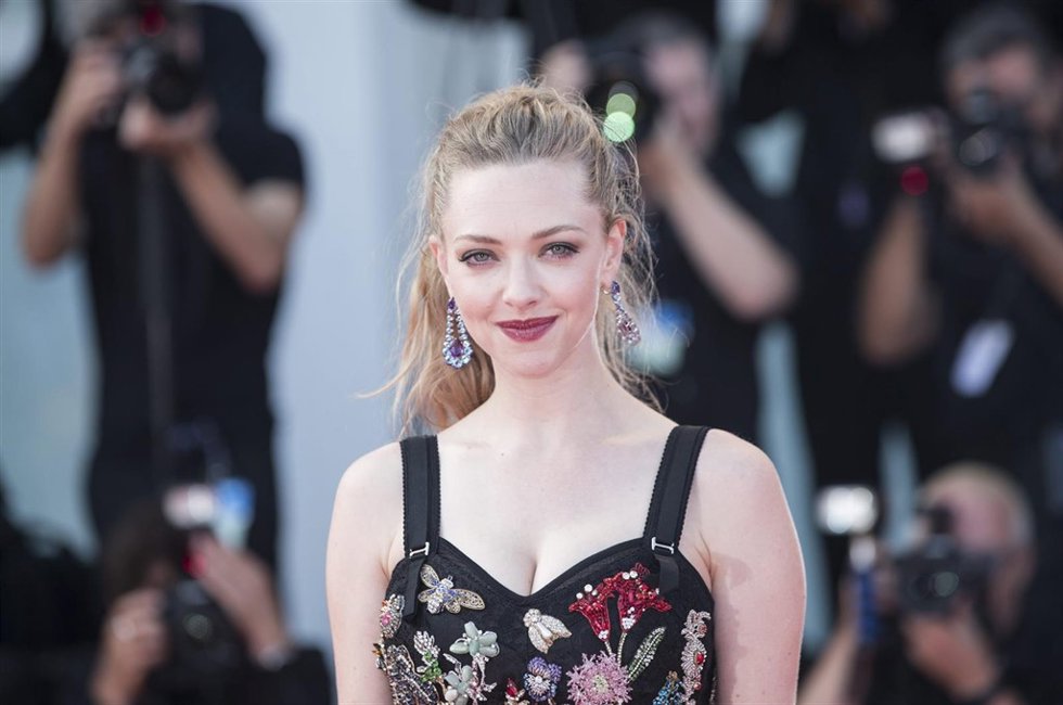 Actress Amanda Seyfried arrives fo