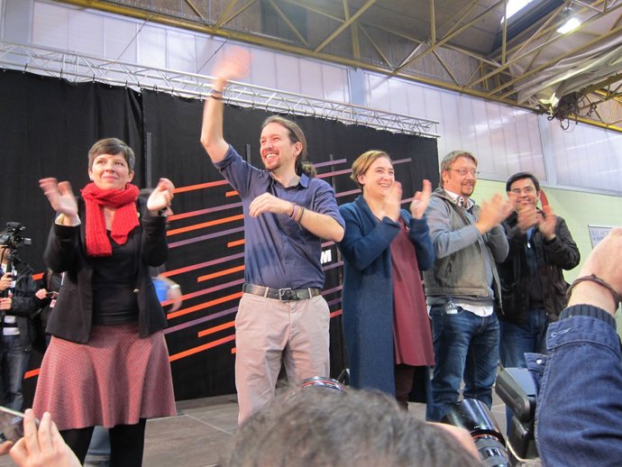 Pablo Iglesias amb  Ada Colau, Míting de Podem a Barcelona