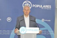 Diputado de PP cuestiona el reconocimiento a los Mossos: "¿Es por no hacer nada para evitar 16 muertes?"
