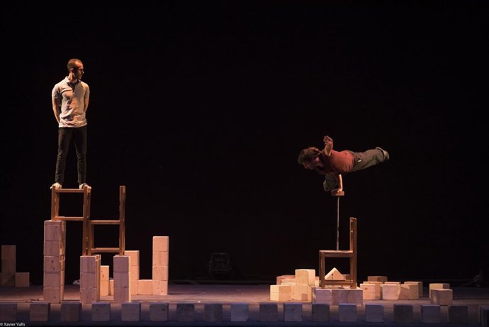 Un momento del espectáculo 'Mur'