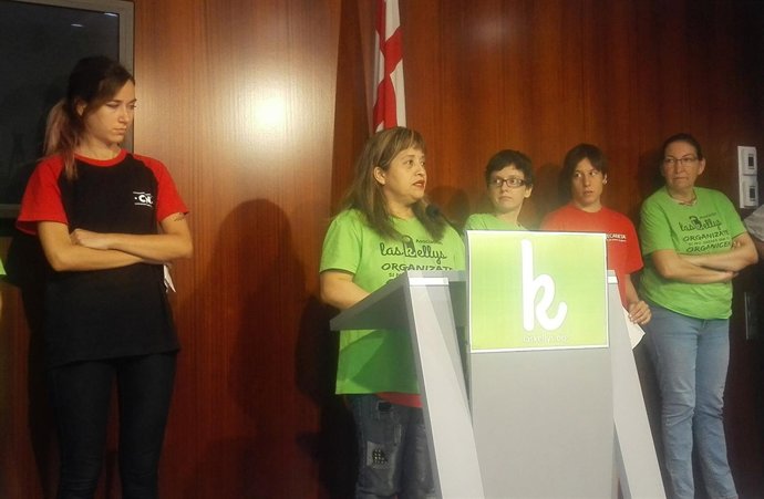 'Les Kellys' I Sindicats En Roda De Premsa A l'Ajuntament De Barcelona