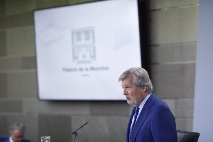 Iñigo Méndez de Vigo en rueda de prensa tras el Consejo de Ministros