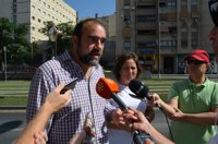 IU pide a Susana Díaz la destitución del consejero de Fomento ante la "nefasta" gestión del metro