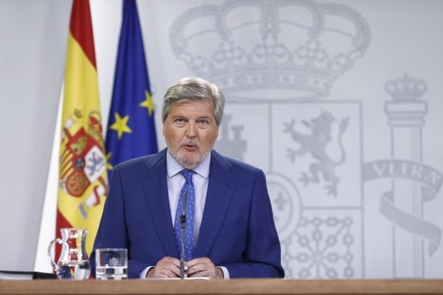 Iñigo Méndez de Vigo en rueda de prensa tras el Consejo de Ministros