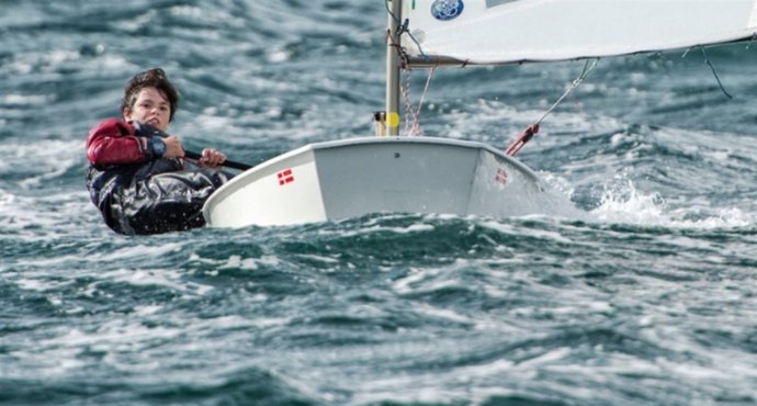 Quicorras navegando en Optimist