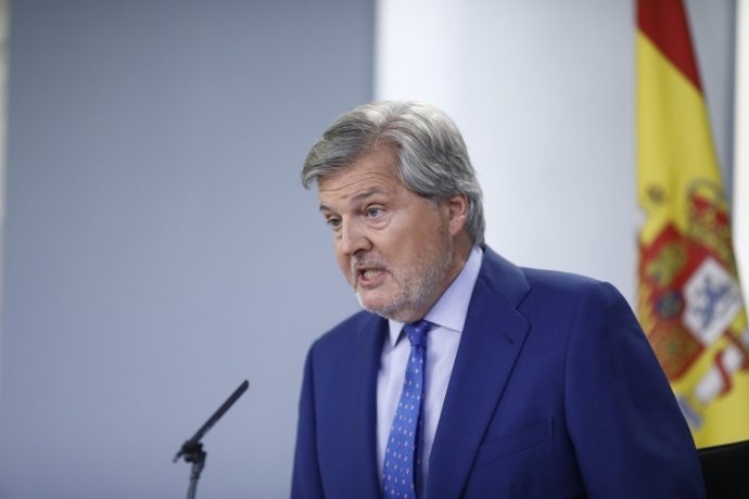 Iñigo Méndez de Vigo en roda de premsa després del Consell de Ministres