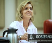 Cospedal insiste: "Mientras gobierne el PP la soberanía nacional no se va ni a malvender ni a intercambiar"