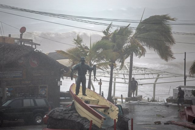 La tormenta 'Lidia' a su paso por el oeste de México.