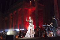 India Martínez reanuda el Stone & Music con un lleno en el Teatro Romano de Mérida