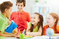 Los beneficios de la inteligencia emocional para los compañeros del niño