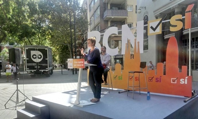 Anna Simó en un acte d'ERC a Barcelona