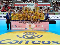 El Rocasa Gran Canaria ACE conquista la Supercopa de balonmano femenino