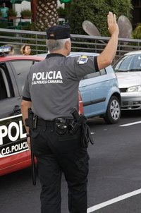 La Policía Canaria interviene 4.300 objetos falsificados valorados en un millón de euros entre 2016 y 2017