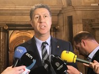 Albiol (PP) advierte a Puigdemont de que puede ser inhabilitado: "Quien juega con fuego, se acaba quemando"