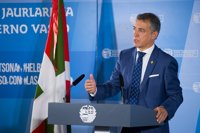 Urkullu asegura que el Gobierno vasco reflexiona sobre la posibilidad de que los ertzainas lleven arma fuera de servicio