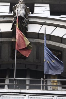Bandera España y Unión Europea