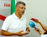 El PSOE extremeño pide al Gobierno central que sea "corresponsable" para luchar contra el paro en la región