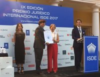 Un profesor de la UPO (Sevilla) galardonado con un Premio Jurídico Internacional en Derecho Deportivo