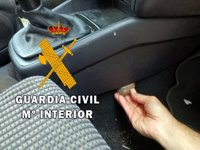 Dos detenidos en la A-7 con 15.800 euros y más de 100 gramos de hachís