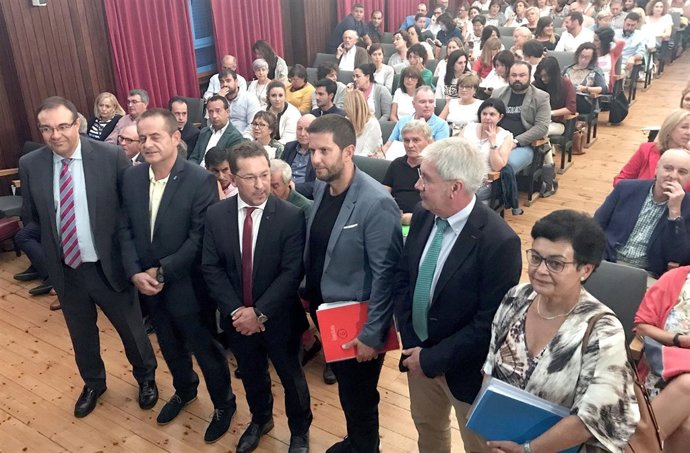 Genaro Alonso, en el centro