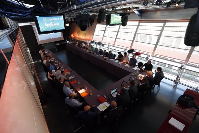 Reunión entre árbitros y entrenadores de la Liga Endesa