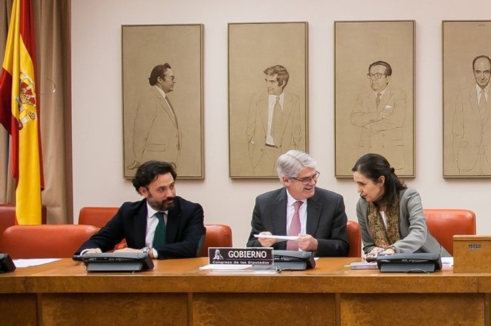 El ministro  Alfonso Datis
