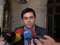 Pisarello (BComú) plantea un 'sí' el 1-O para "rebelarse contra el autoritarismo centralista"